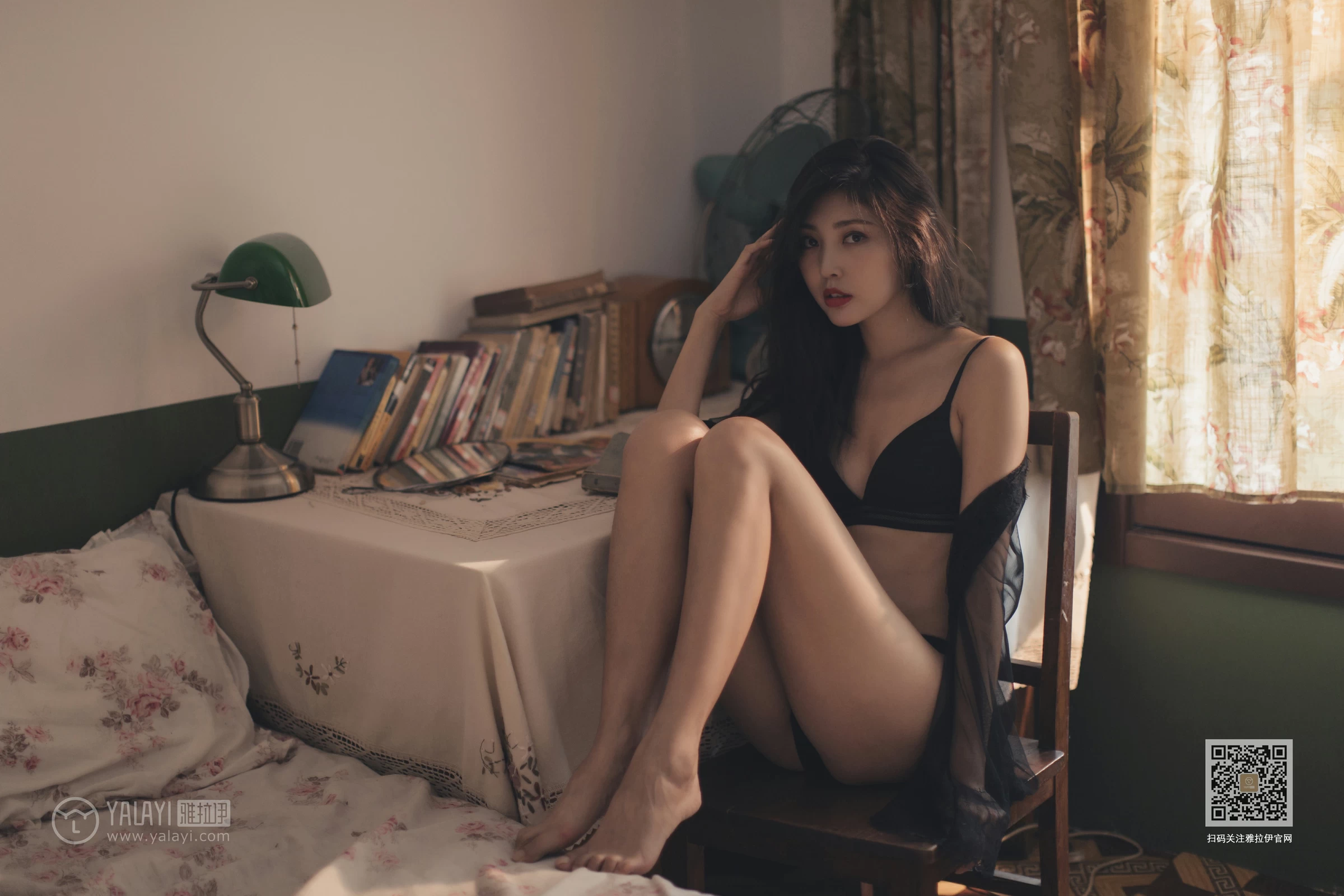 [YALAYI雅拉伊]Vol.470 秋色满房 苍儿 黑色透视情趣睡衣加黑色内衣性感私房写真集第12张
