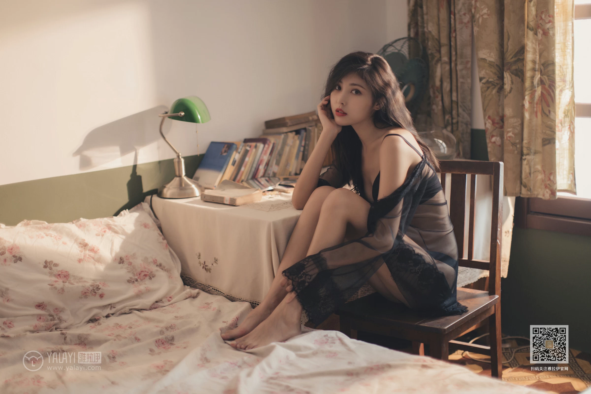 [YALAYI雅拉伊]Vol.470 秋色满房 苍儿 黑色透视情趣睡衣加黑色内衣性感私房写真集第15张