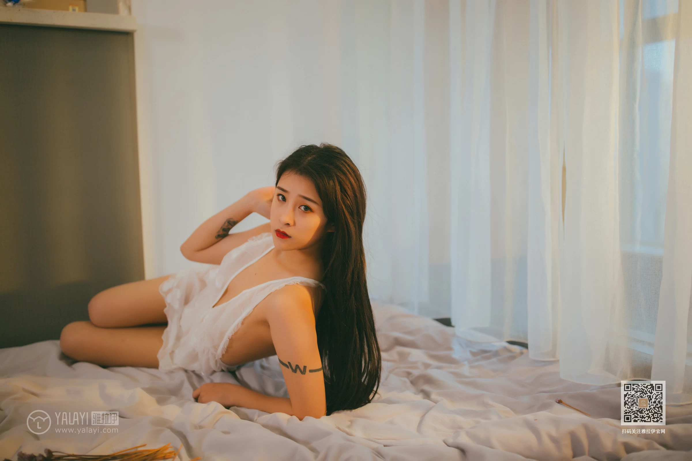 [YALAYI雅拉伊]Vol.536 吹弹可破 素素 白色透视情趣内衣裙性感私房写真集第14张