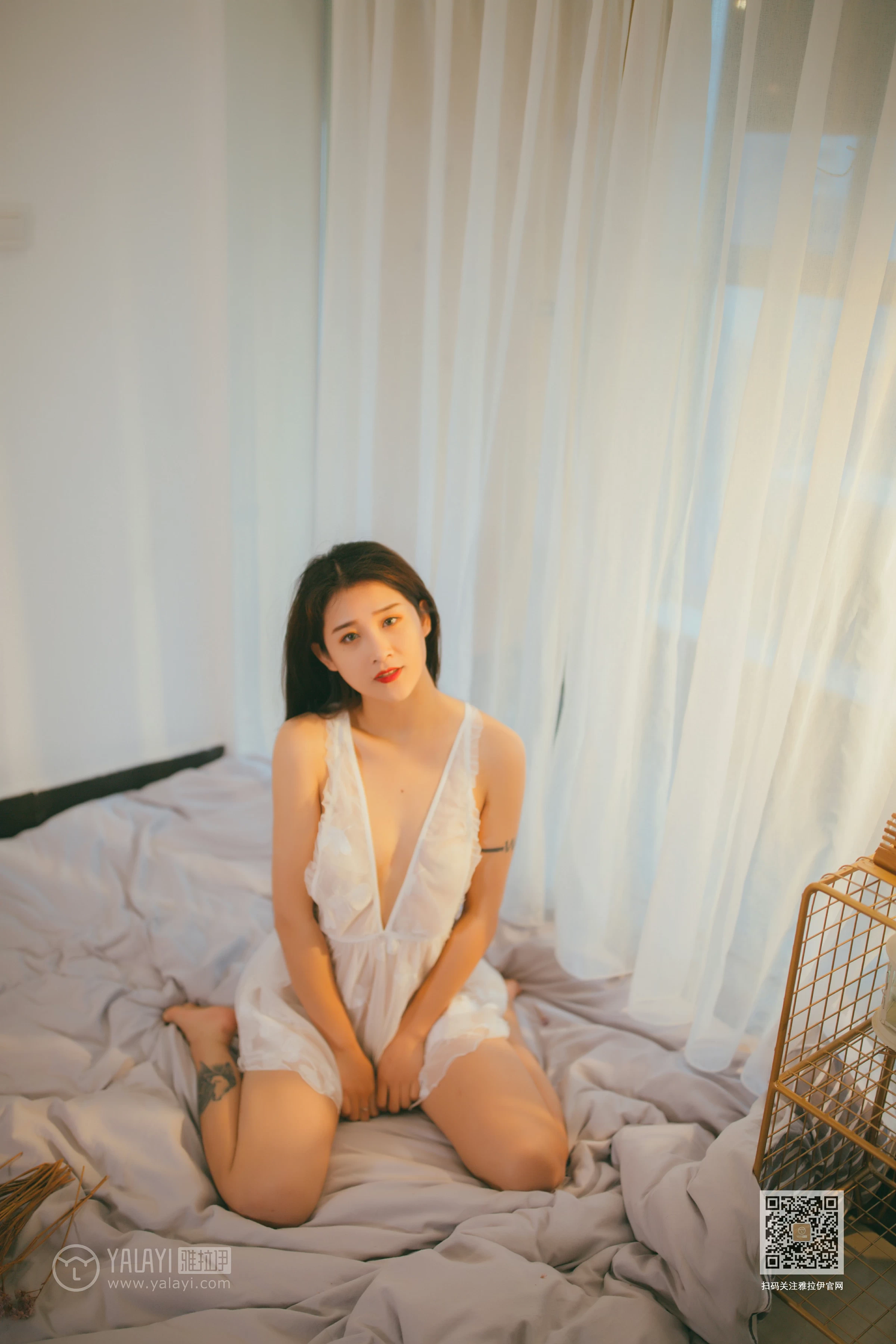 [YALAYI雅拉伊]Vol.536 吹弹可破 素素 白色透视情趣内衣裙性感私房写真集第15张