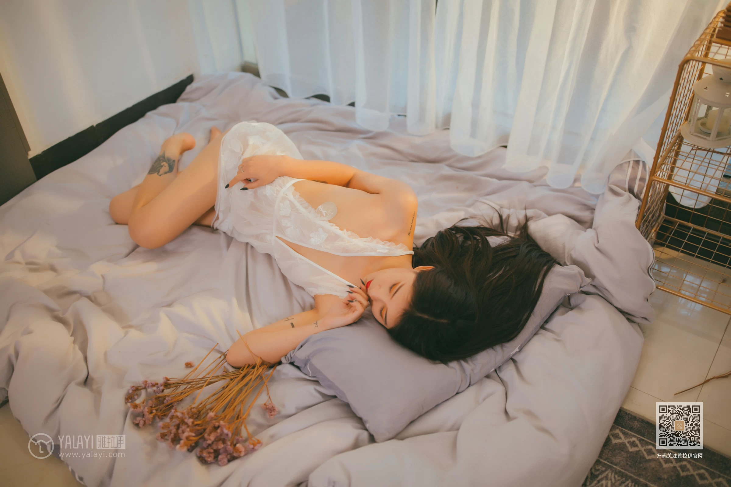 [YALAYI雅拉伊]Vol.536 吹弹可破 素素 白色透视情趣内衣裙性感私房写真集第16张