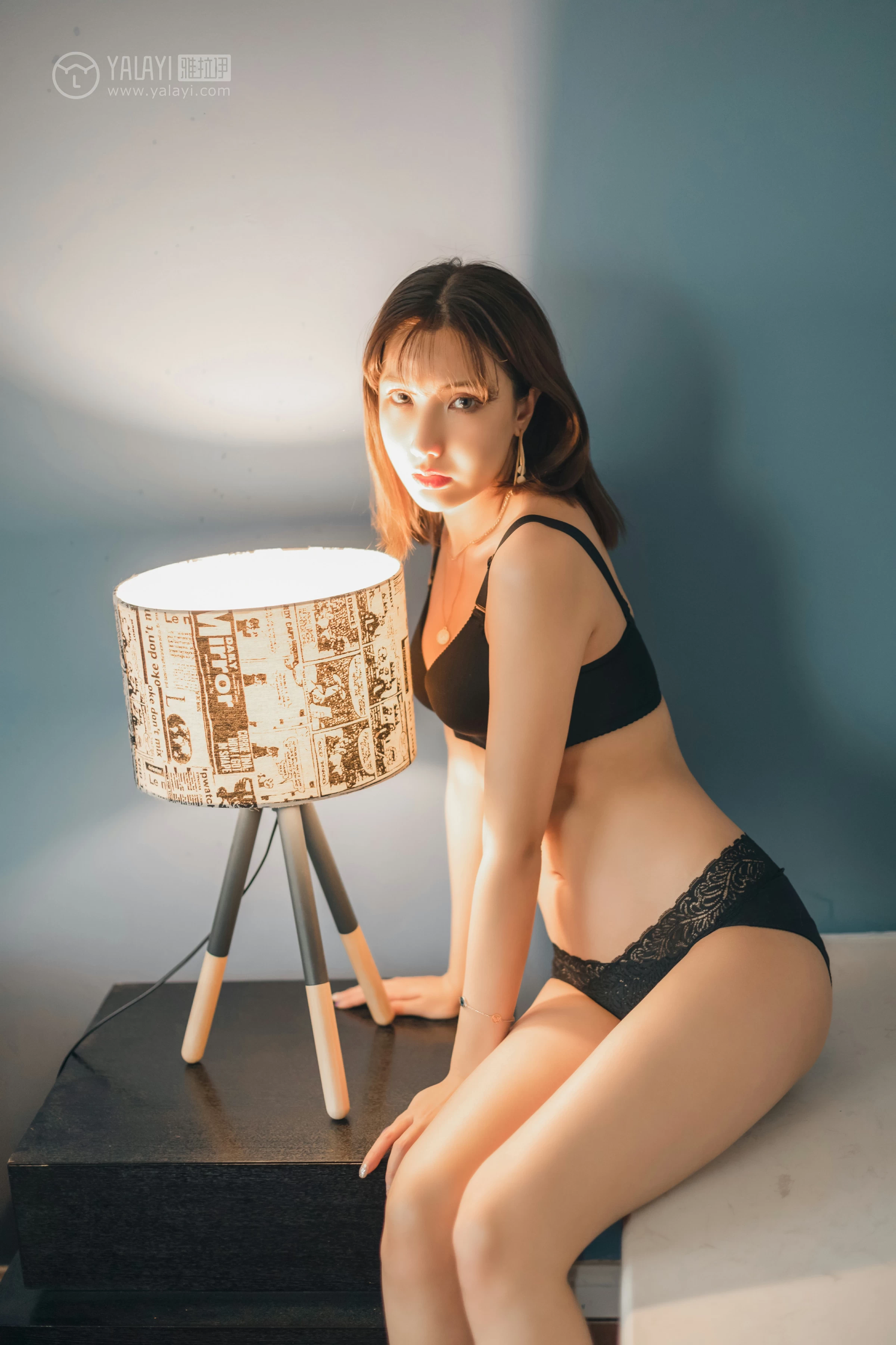 [YALAYI雅拉伊]NO.296 婷婷袅袅 沈美美 黑色性感内衣居家私房写真集第7张