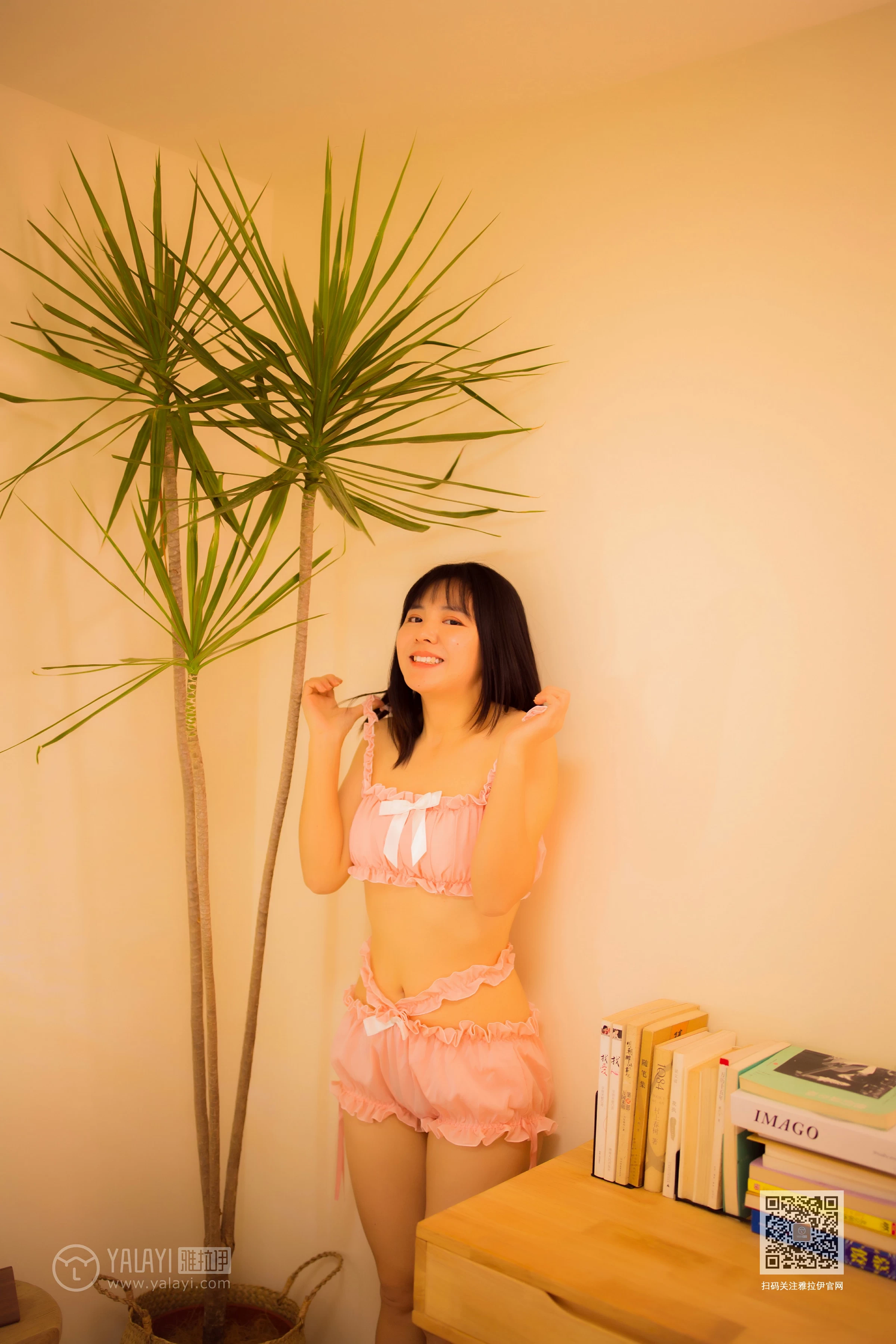 [YALAYI雅拉伊]NO.610 《听哥哥的话》 安妮 粉色内衣加短裤性感私房写真集第4张