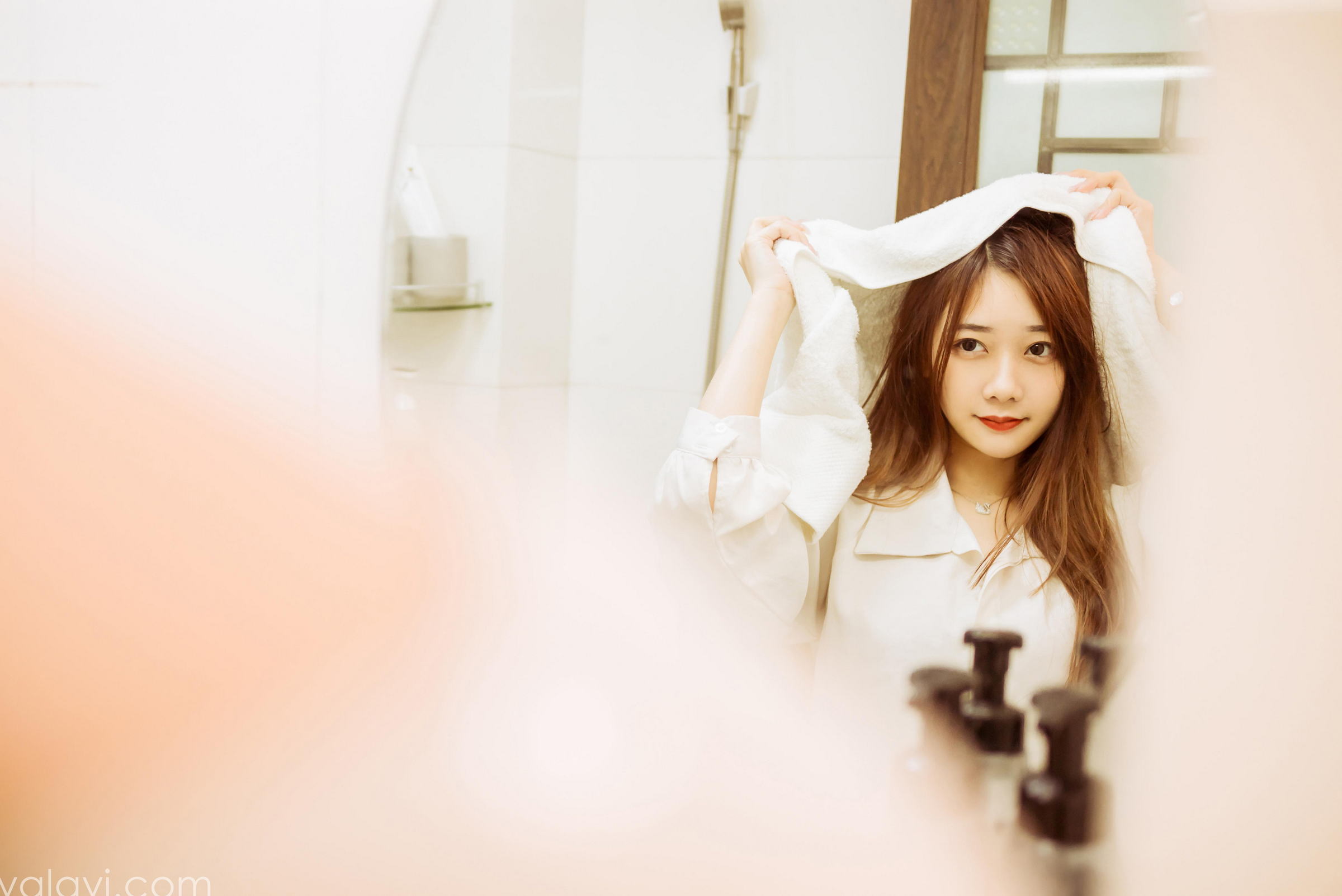 [YALAYI雅拉伊]2022.04.15 珍惜每一天 夜夜 白色男友式衬衫居家性感私房写真集第10张