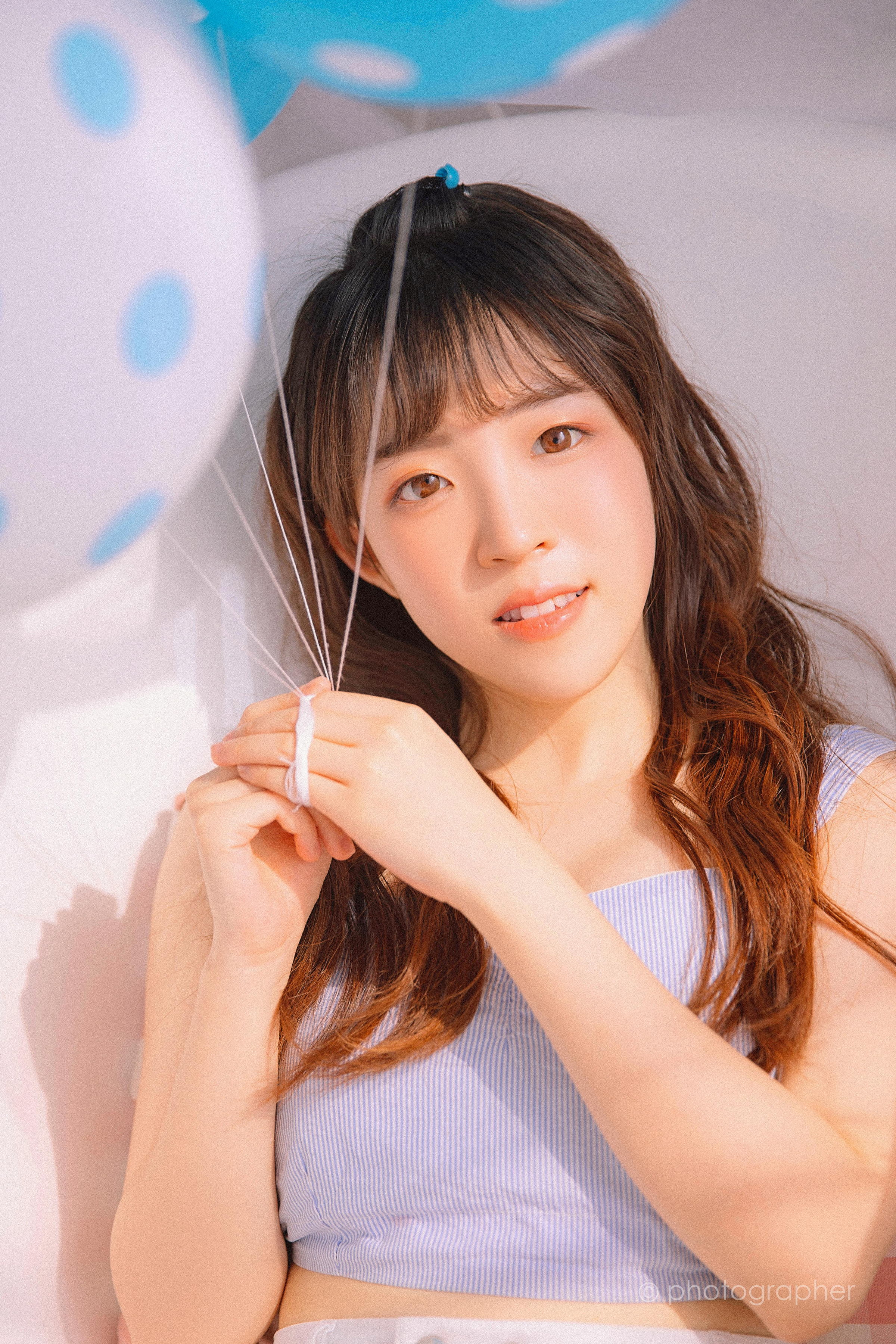 [YALAYI雅拉伊]2022.04.18 感觉良好 青春美少女 蓝色JK水手制服与粉色内衣性感私房写真集第6张