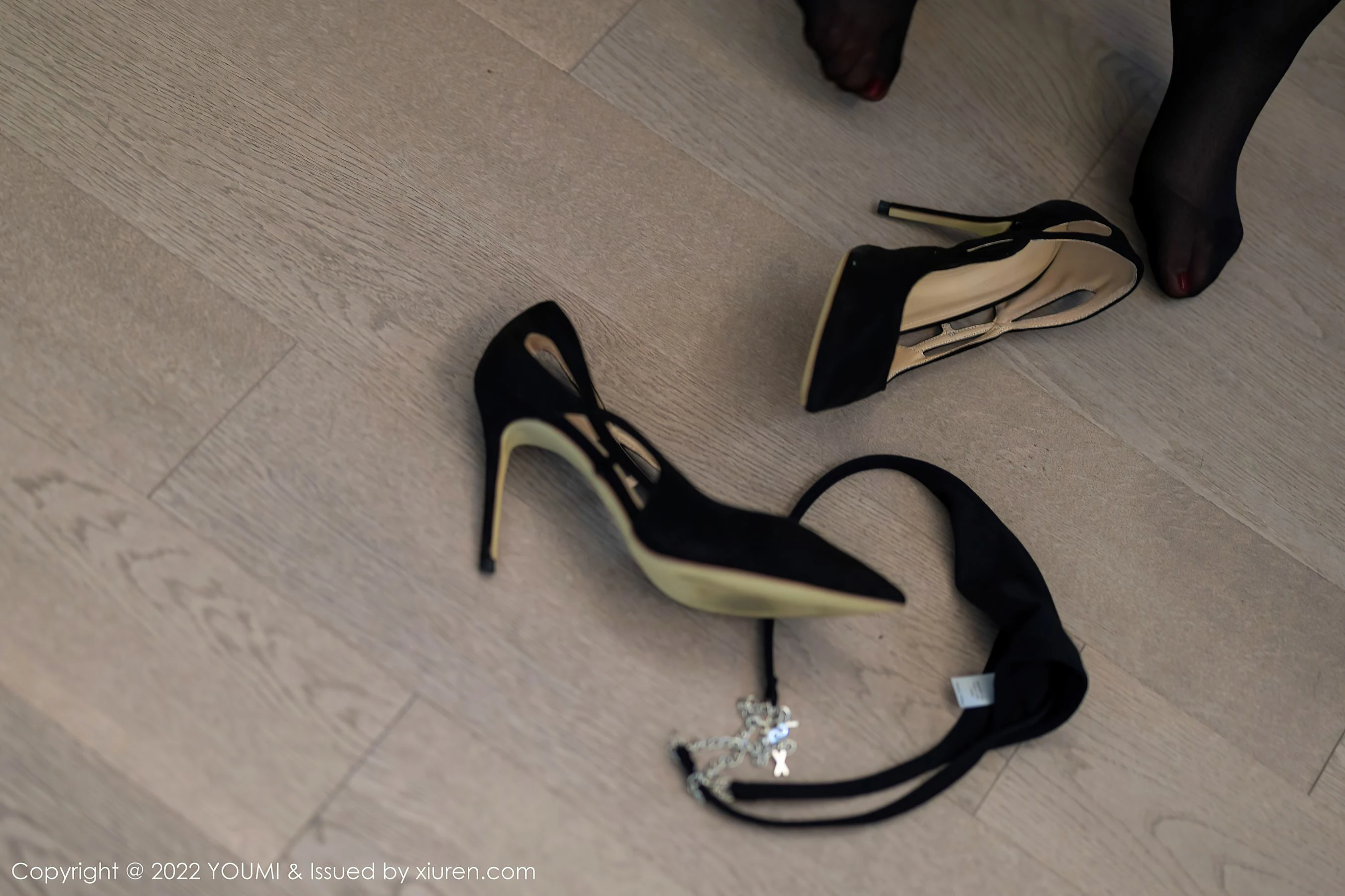  尤蜜荟 VOL.828 Carol小肥莹 黑丝美臀第18张