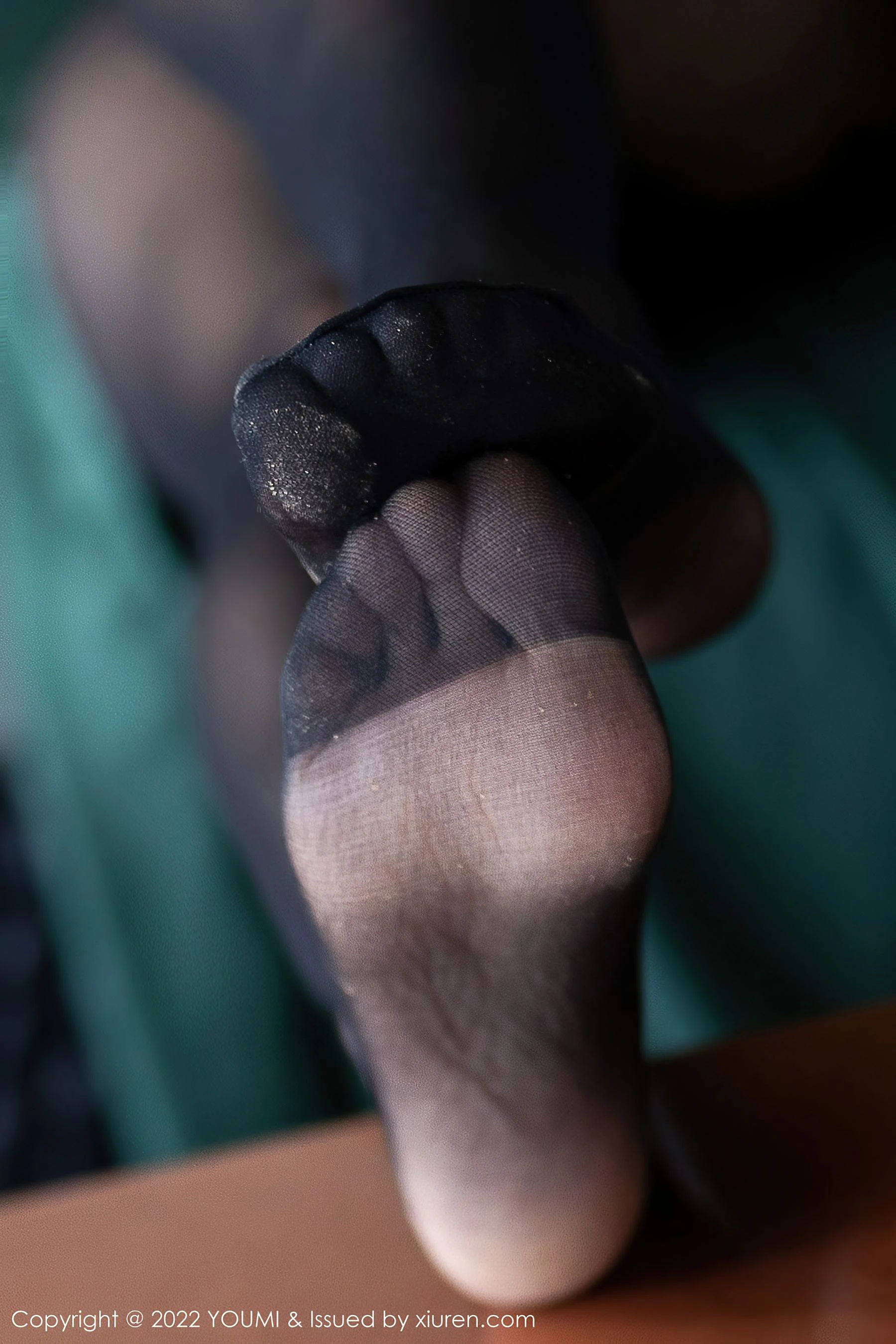 尤蜜荟 VOL.837 laura阿姣 黑丝长裙第24张