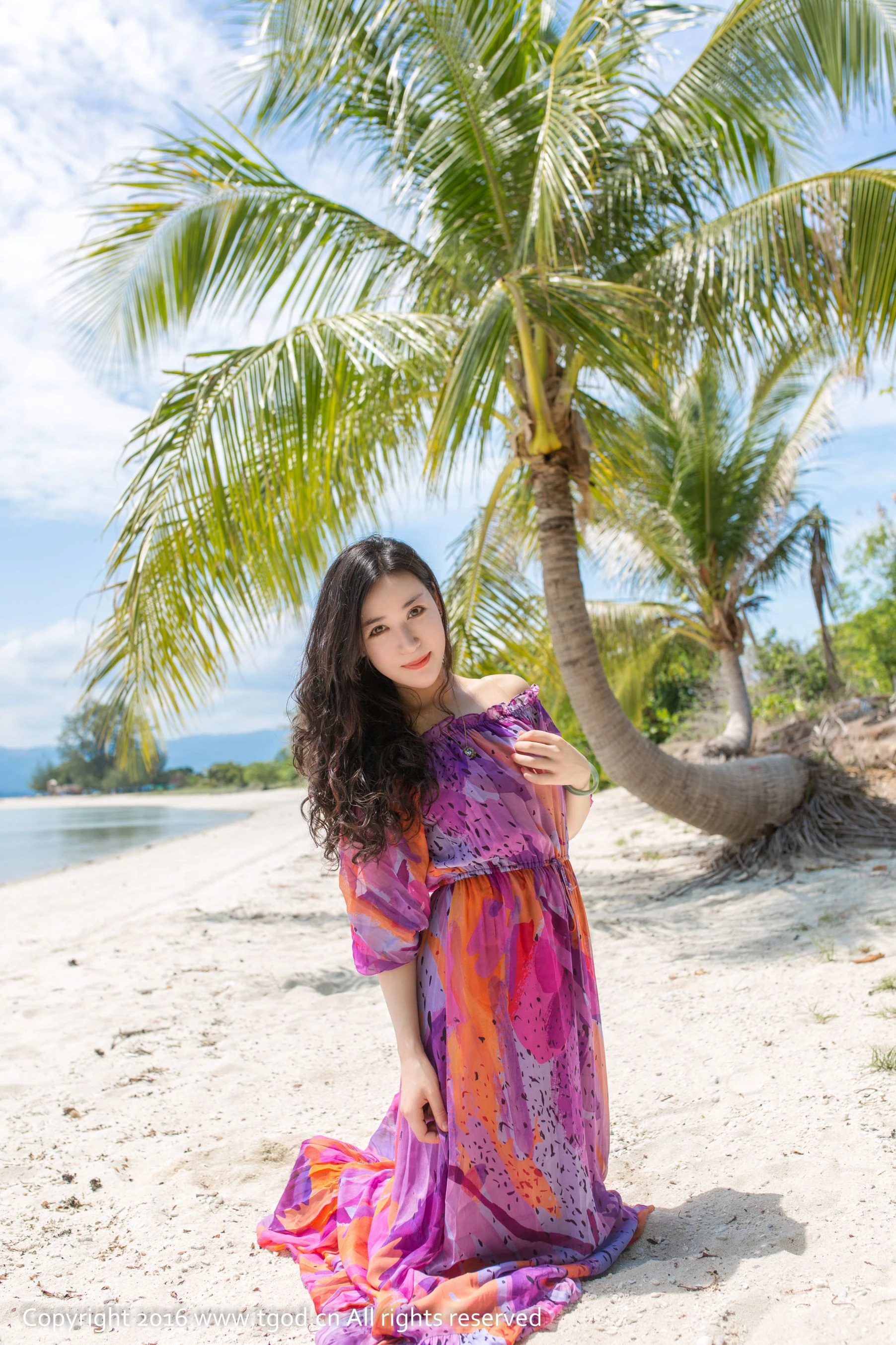 巧儿《苏梅岛旅拍》女人味十足的姑娘 推女神/尤蜜荟第17张