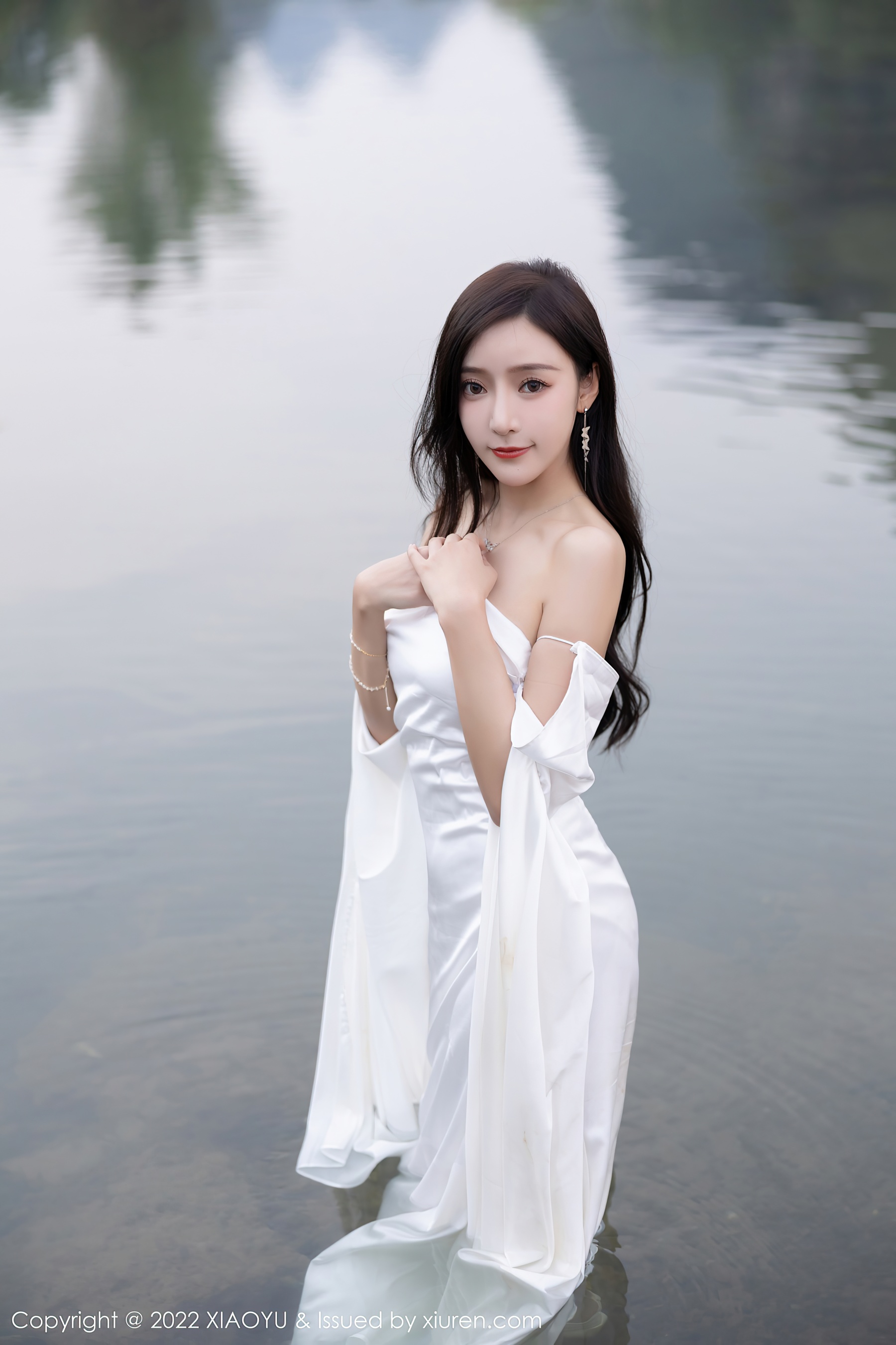 [XIAOYU语画界] VOL.884 王馨瑶yanni 杭州旅拍第2张