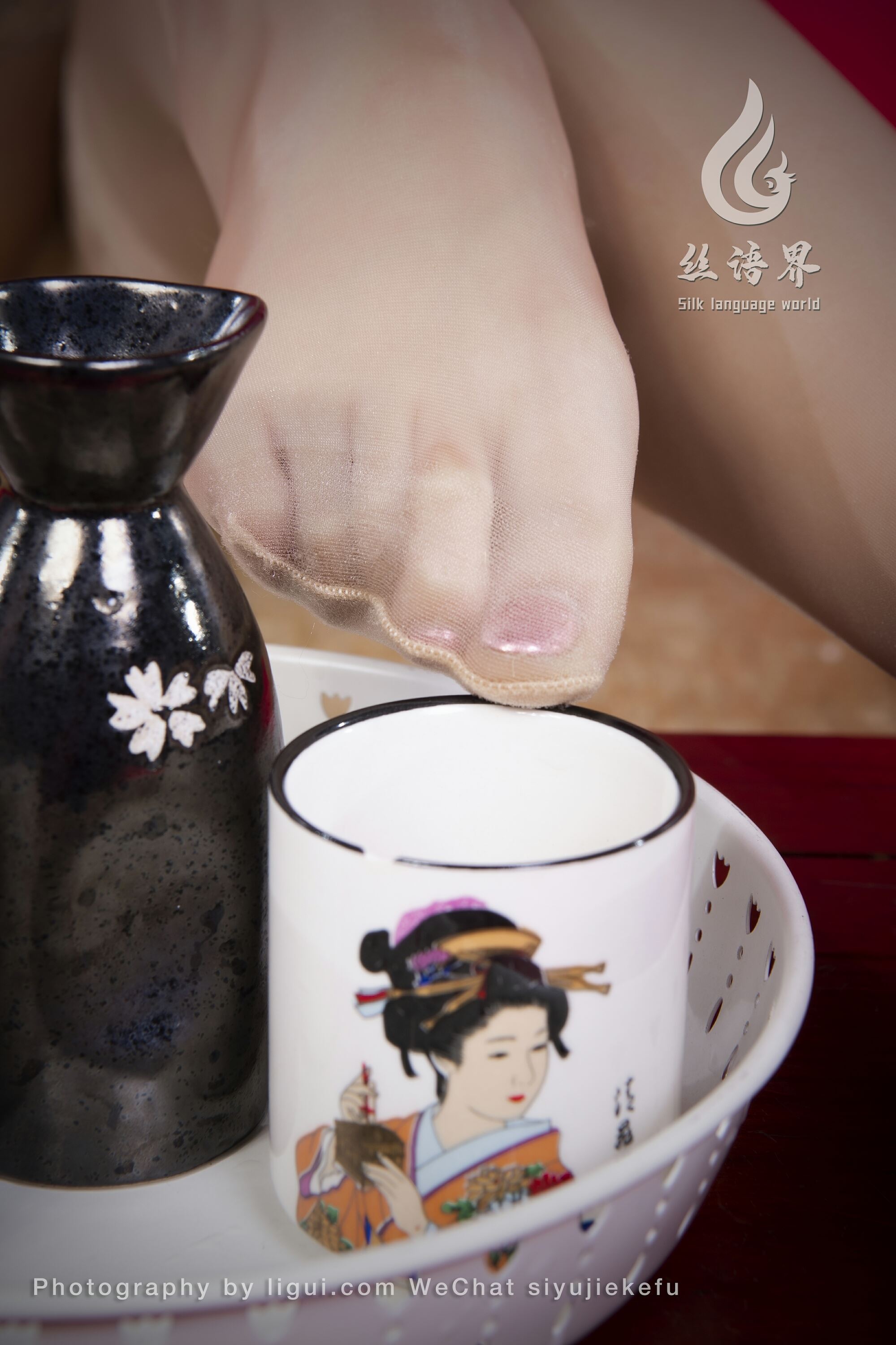 [Ligui丽柜] 丝语界合作 2022.12.01 《好想沦陷》团子第2张