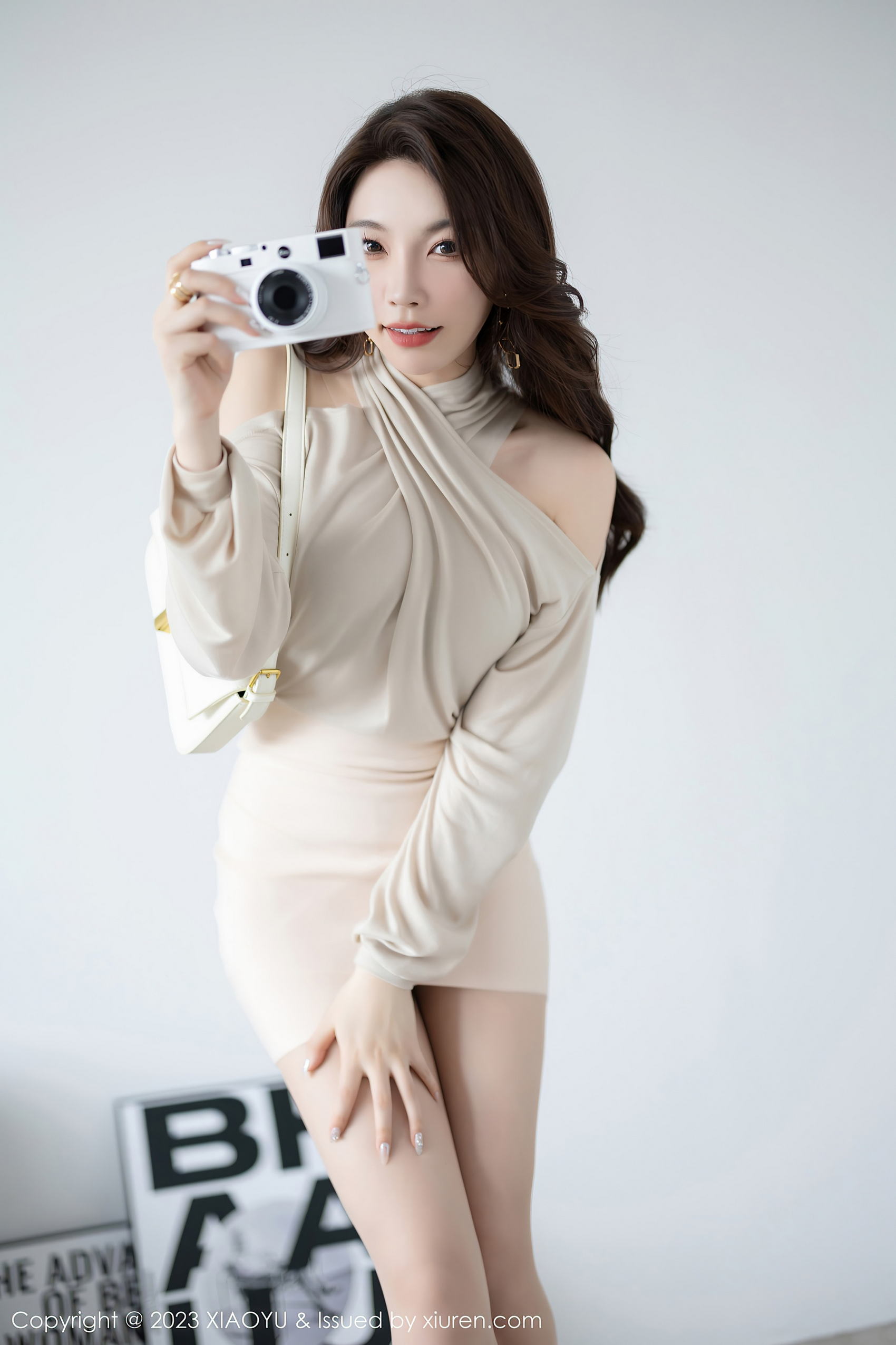 [XIAOYU语画界] VOL.969 徐莉芝Booty 短裙美腿第1张