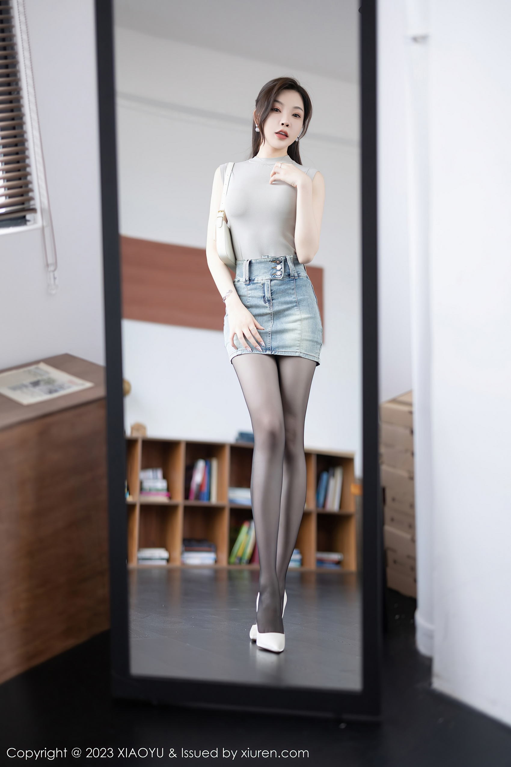 [XIAOYU语画界] VOL.975 徐莉芝Booty 美腿丝袜第1张